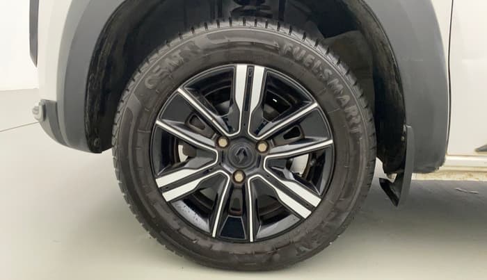 2022 Renault Kwid CLIMBER 1.0 AMT (O) DUAL TONE, Petrol, Automatic, 4,777 km, Left Front Wheel