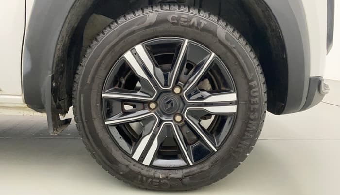 2022 Renault Kwid CLIMBER 1.0 AMT (O) DUAL TONE, Petrol, Automatic, 4,777 km, Right Front Wheel
