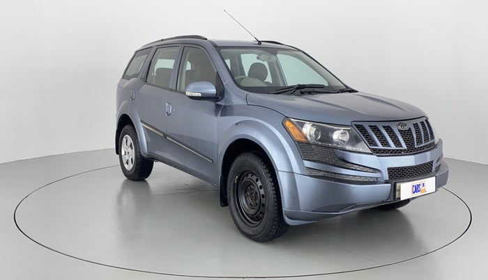 2015 Mahindra XUV500 W4, Diesel, Manual, 65,008 km, Right Front Diagonal