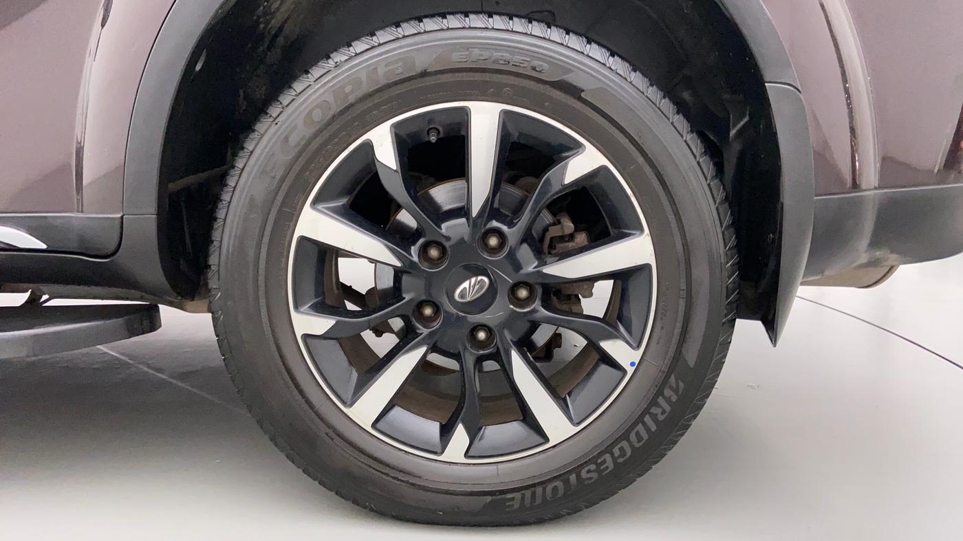 2019 Mahindra XUV500 W11 (O) AT, Diesel, Automatic, 37,939 km, Left Rear Wheel
