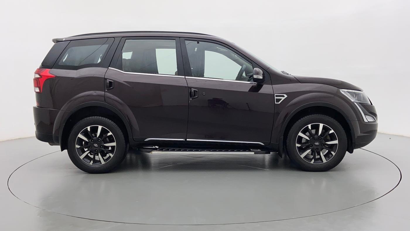 2019 Mahindra XUV500 W11 (O) AT, Diesel, Automatic, 37,939 km, Right Side