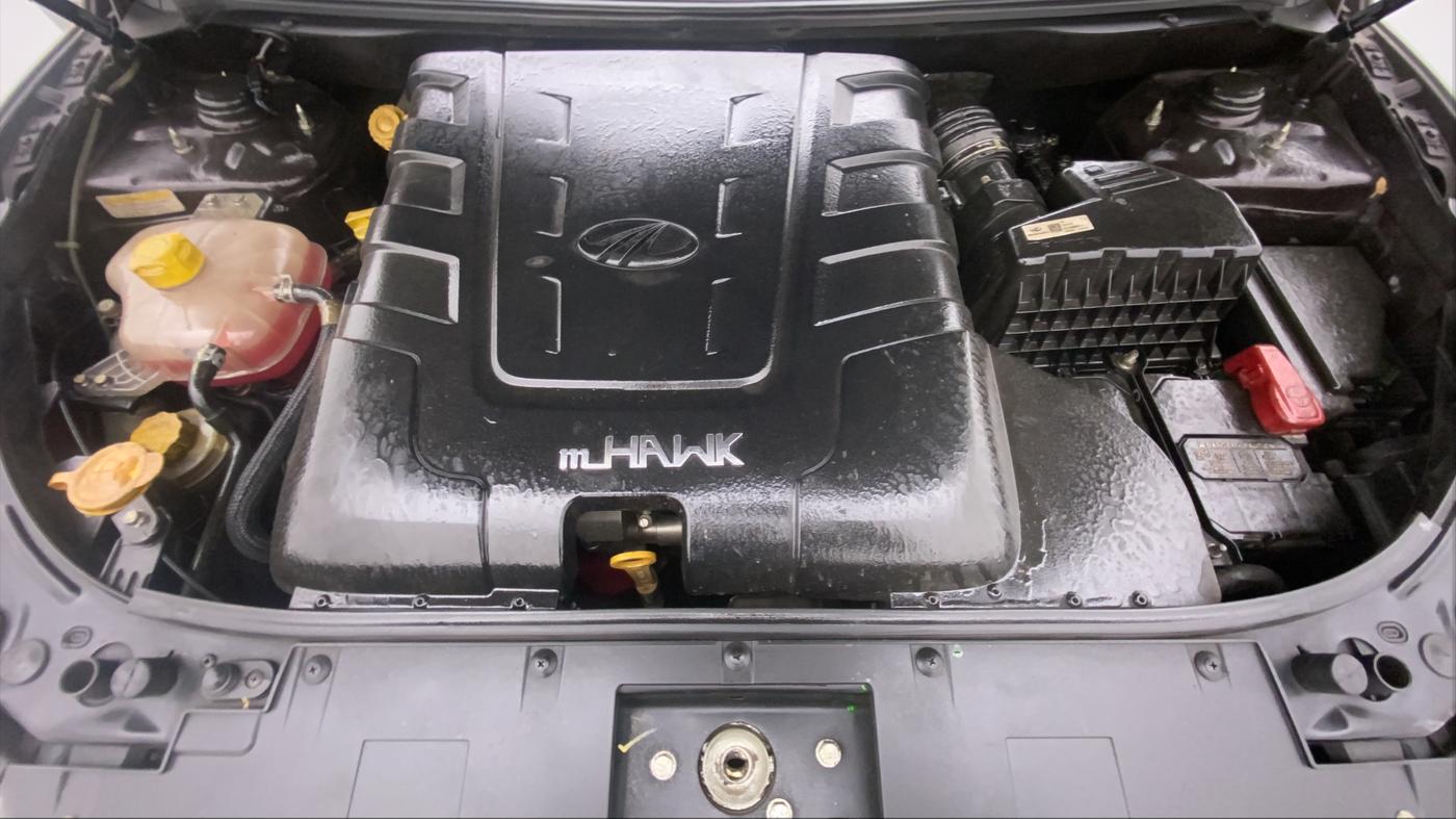 2019 Mahindra XUV500 W11 (O) AT, Diesel, Automatic, 37,939 km, Open Bonet