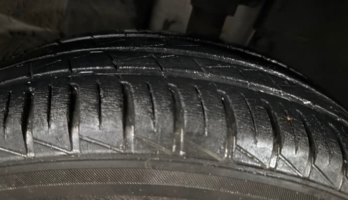 2021 Renault Kwid RXL, Petrol, Manual, 19,100 km, Right Front Tyre Tread