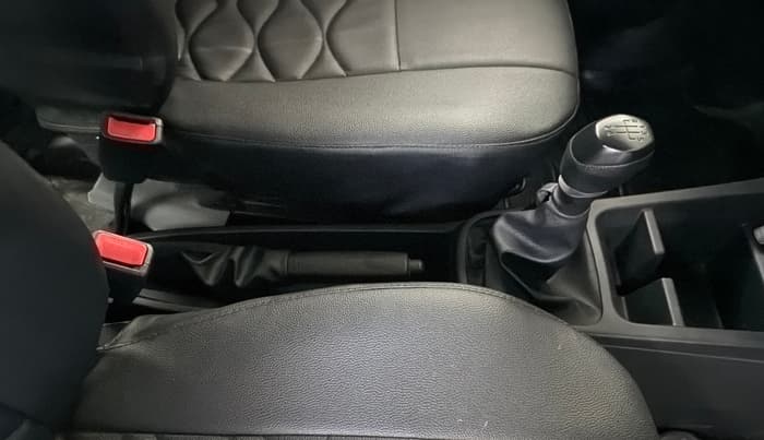 2021 Renault Kwid RXL, Petrol, Manual, 19,100 km, Gear Lever
