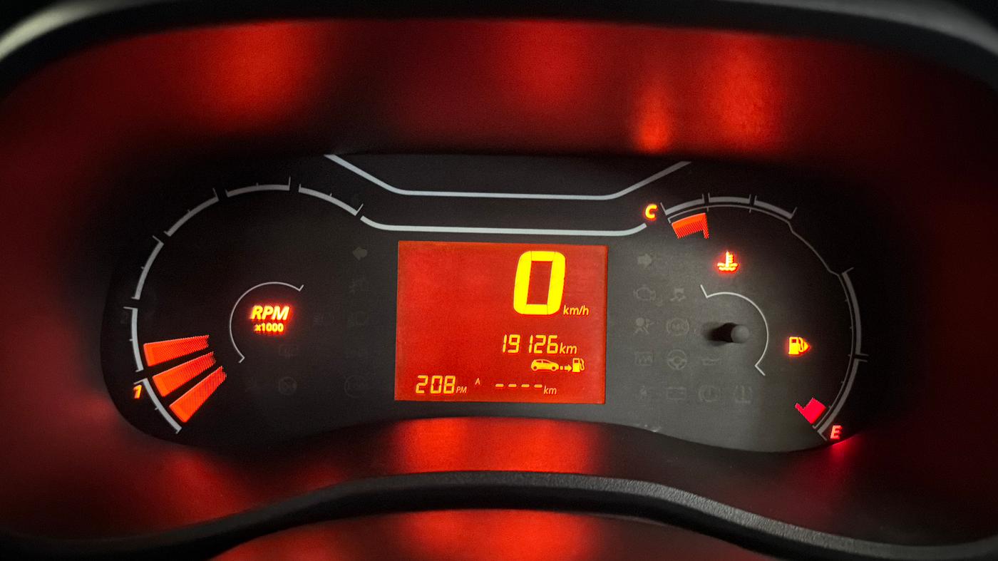 2021 Renault Kwid RXL, Petrol, Manual, 19,100 km, Odometer Image