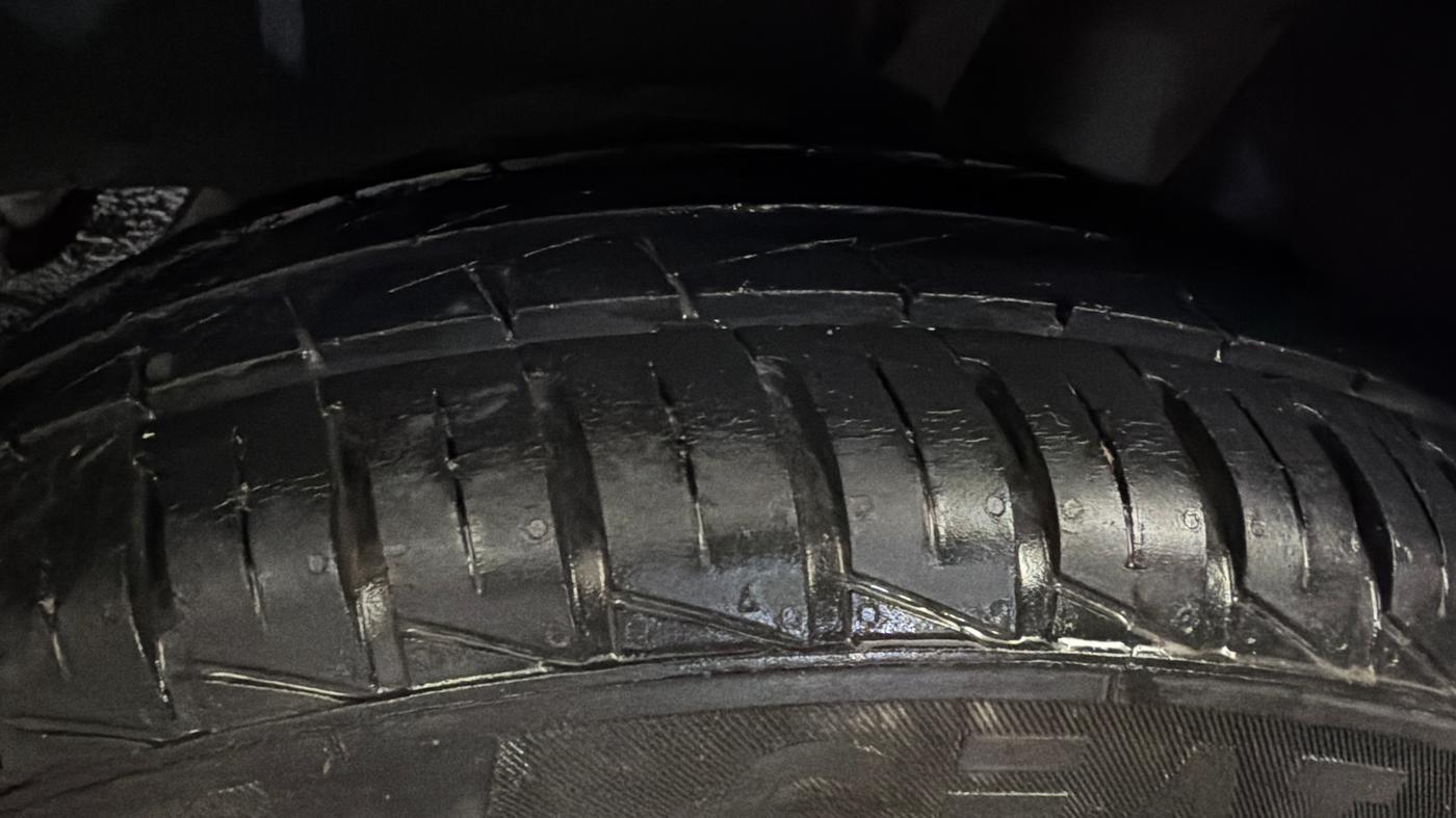 2021 Renault Kwid RXL, Petrol, Manual, 19,100 km, Left Rear Tyre Tread