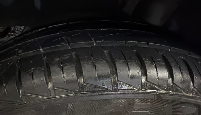 2021 Renault Kwid RXL, Petrol, Manual, 19,100 km, Left Rear Tyre Tread
