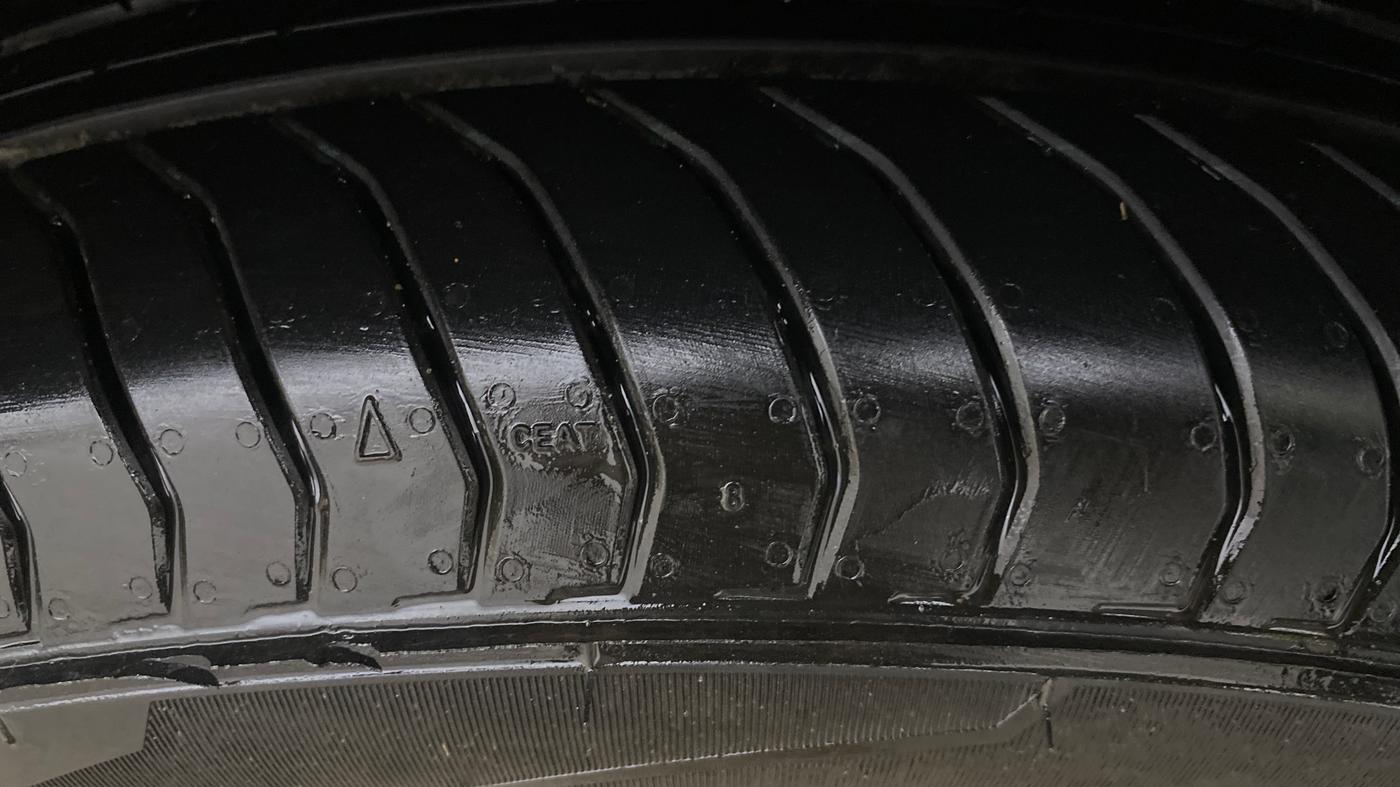 2022 Volkswagen TAIGUN TOPLINE 1.0 TSI MT, Petrol, Manual, 1,27,393 km, Left Rear Tyre Tread