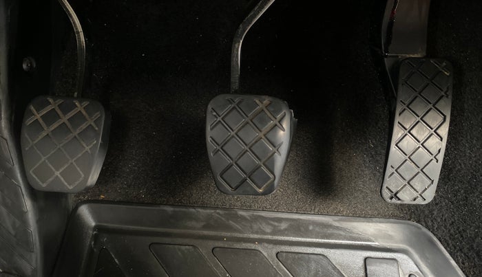 2022 Volkswagen TAIGUN TOPLINE 1.0 TSI MT, Petrol, Manual, 1,27,393 km, Pedals