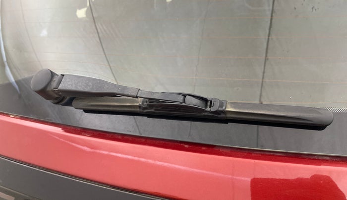 2022 Volkswagen TAIGUN TOPLINE 1.0 TSI MT, Petrol, Manual, 1,27,393 km, Rear Wiper