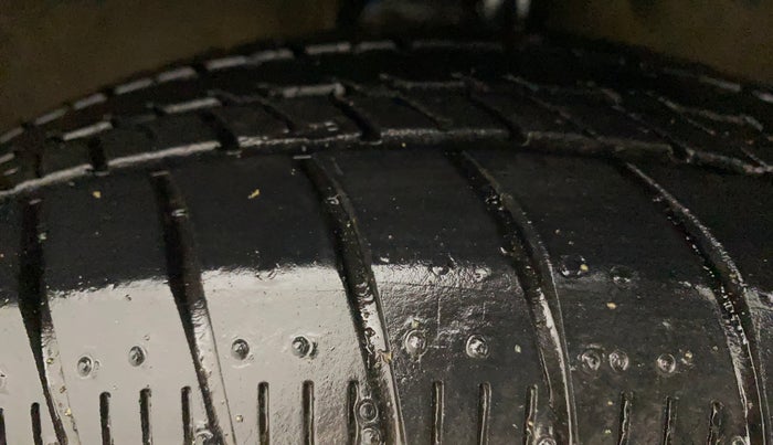 2021 Maruti Celerio VXI CNG, CNG, Manual, 18,927 km, Right Front Tyre Tread