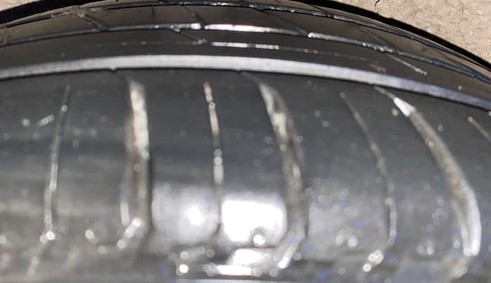 2015 Hyundai Xcent SX 1.2 (O), Petrol, Manual, 59,223 km, Right Rear Tyre Tread
