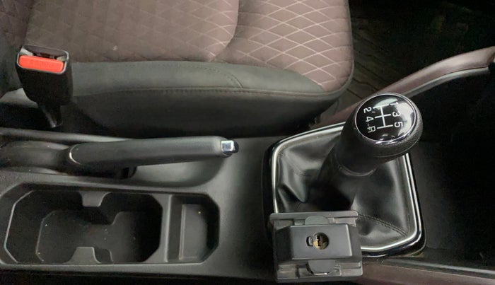 2023 Maruti Grand Vitara ZETA SMART HYBRID, Petrol, Manual, 10,426 km, Gear Lever