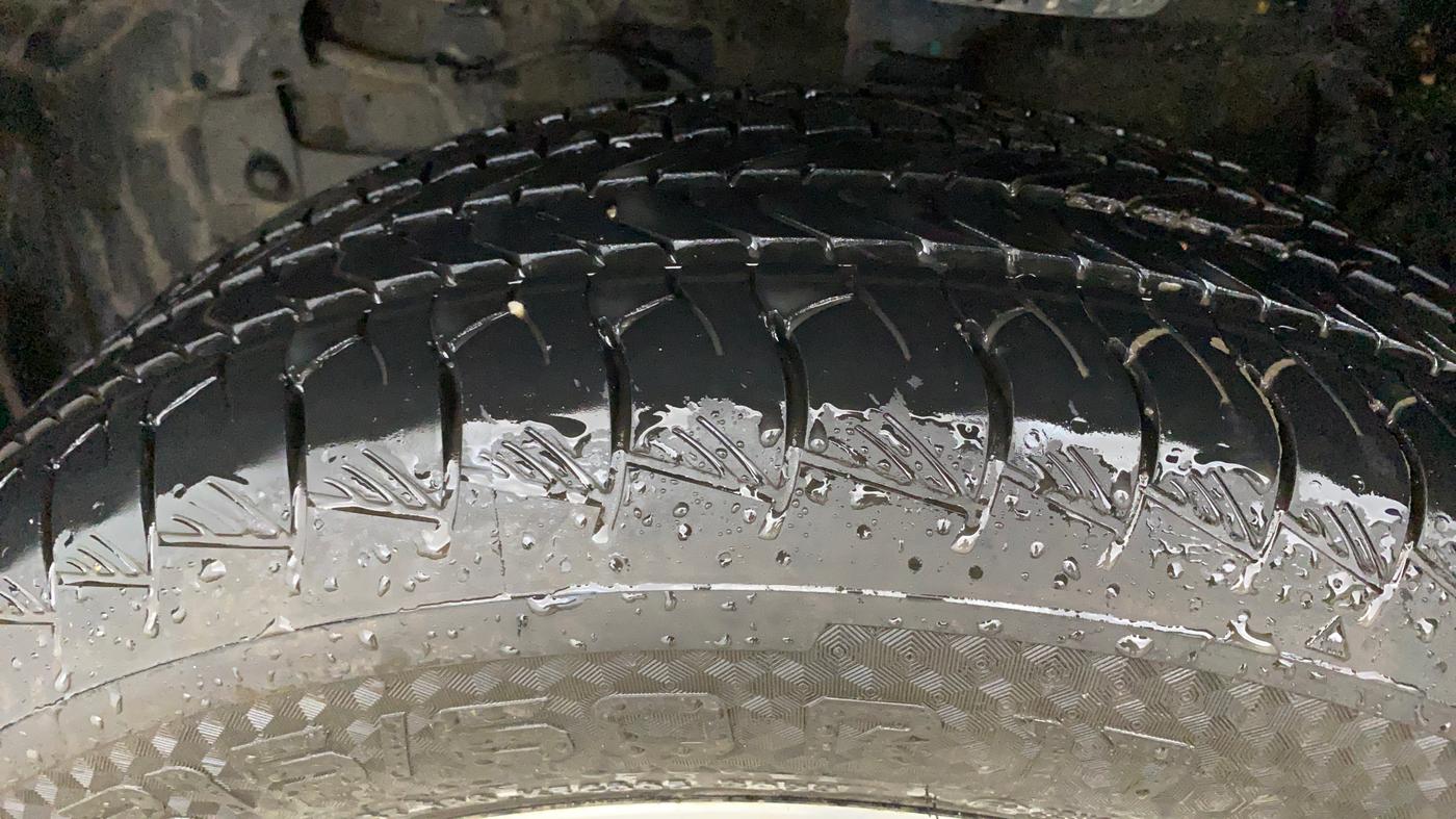 2023 Maruti Grand Vitara ZETA SMART HYBRID, Petrol, Manual, 10,426 km, Left Front Tyre Tread