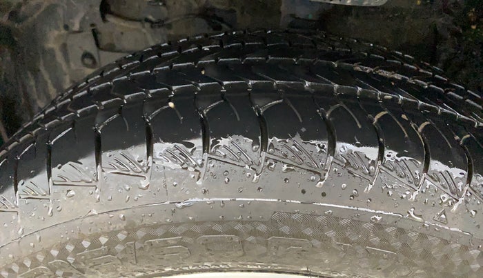 2023 Maruti Grand Vitara ZETA SMART HYBRID, Petrol, Manual, 10,426 km, Left Front Tyre Tread