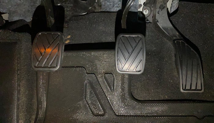 2023 Maruti Grand Vitara ZETA SMART HYBRID, Petrol, Manual, 10,426 km, Pedals