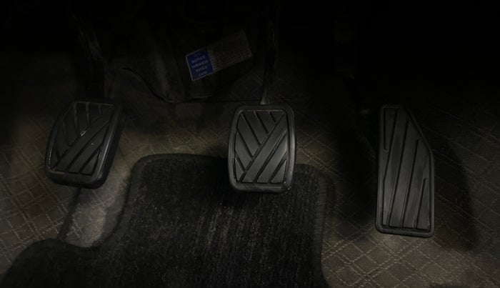 2020 Maruti Baleno DELTA PETROL 1.2, Petrol, Manual, 41,134 km, Pedals