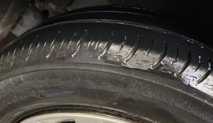 2020 Maruti Baleno DELTA PETROL 1.2, Petrol, Manual, 41,134 km, Left Rear Tyre Tread