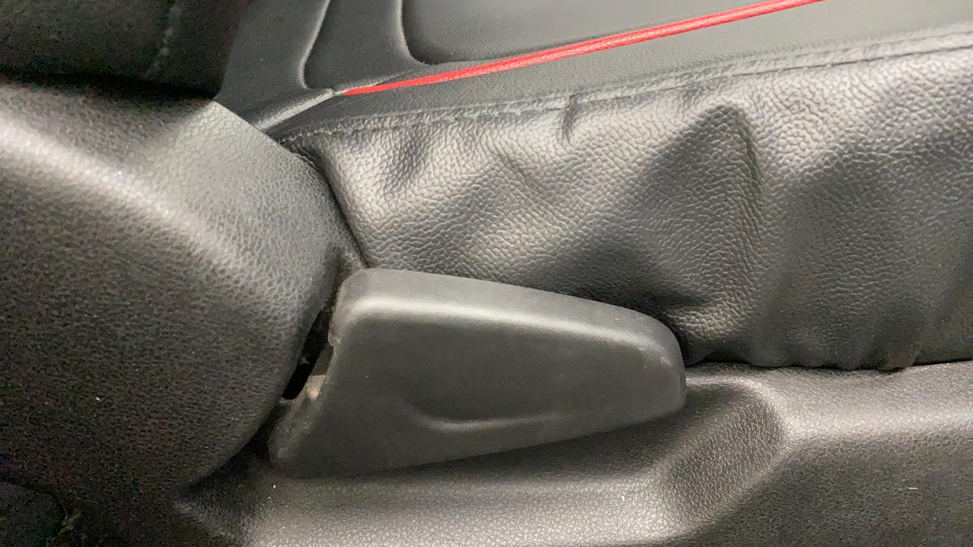 2021 Renault Kwid RXL 1.0 AMT, Petrol, Automatic, 28,286 km, Driver Side Adjustment Panel