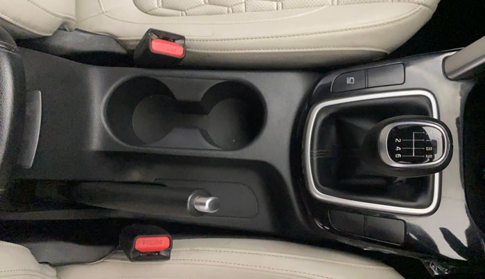 2022 KIA SELTOS HTX PETROL 1.5, Petrol, Manual, 59,618 km, Gear Lever