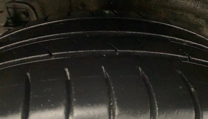 2016 Hyundai Grand i10 SPORTZ 1.2 KAPPA VTVT, Petrol, Manual, 63,843 km, Right Rear Tyre Tread