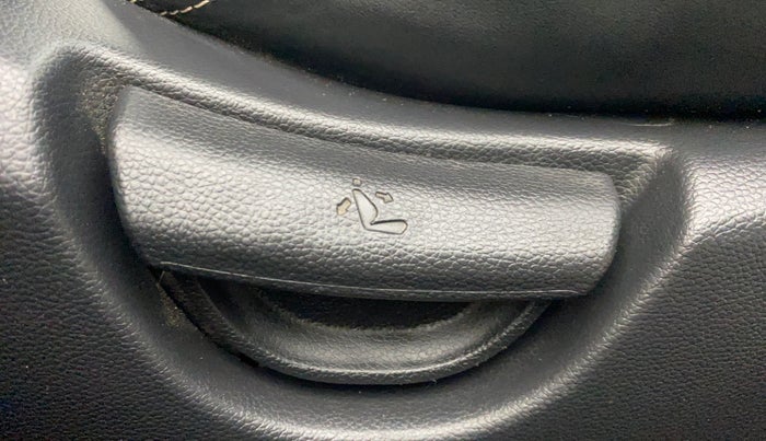 2016 Hyundai Grand i10 SPORTZ 1.2 KAPPA VTVT, Petrol, Manual, 63,843 km, Driver Side Adjustment Panel