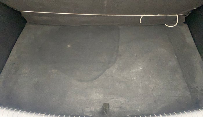 2016 Hyundai Grand i10 SPORTZ 1.2 KAPPA VTVT, Petrol, Manual, 63,843 km, Boot Inside