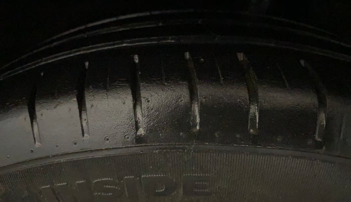 2017 Maruti Baleno ALPHA PETROL 1.2, Petrol, Manual, 88,657 km, Left Rear Tyre Tread