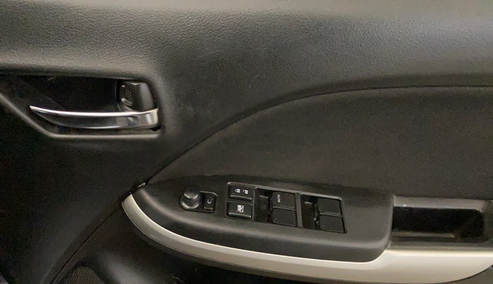 2017 Maruti Baleno ALPHA PETROL 1.2, Petrol, Manual, 88,657 km, Driver Side Door Panels Control