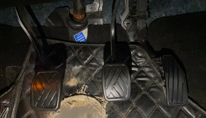 2017 Maruti Baleno ALPHA PETROL 1.2, Petrol, Manual, 88,657 km, Pedals