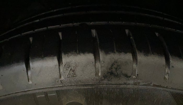 2017 Maruti Baleno ALPHA PETROL 1.2, Petrol, Manual, 88,657 km, Left Front Tyre Tread