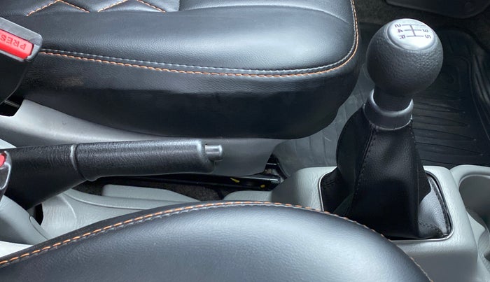 2014 Maruti Alto K10 VXI P, Petrol, Manual, 17,625 km, Gear Lever