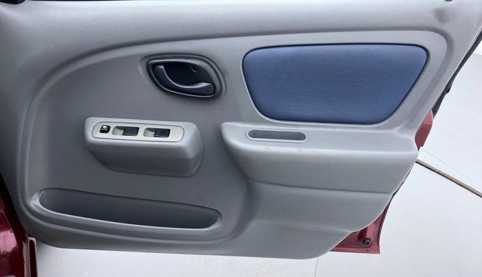 2014 Maruti Alto K10 VXI P, Petrol, Manual, 17,625 km, Driver Side Door Panels Control