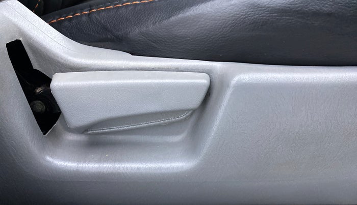 2014 Maruti Alto K10 VXI P, Petrol, Manual, 17,625 km, Driver Side Adjustment Panel