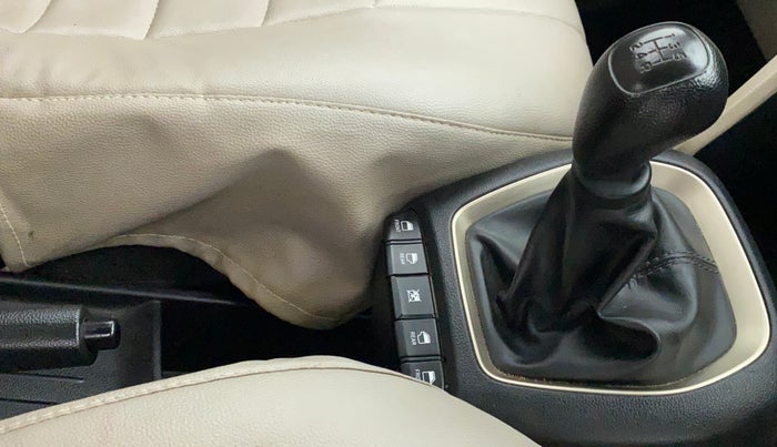 2019 Hyundai NEW SANTRO SPORTZ CNG, CNG, Manual, 47,451 km, Gear Lever