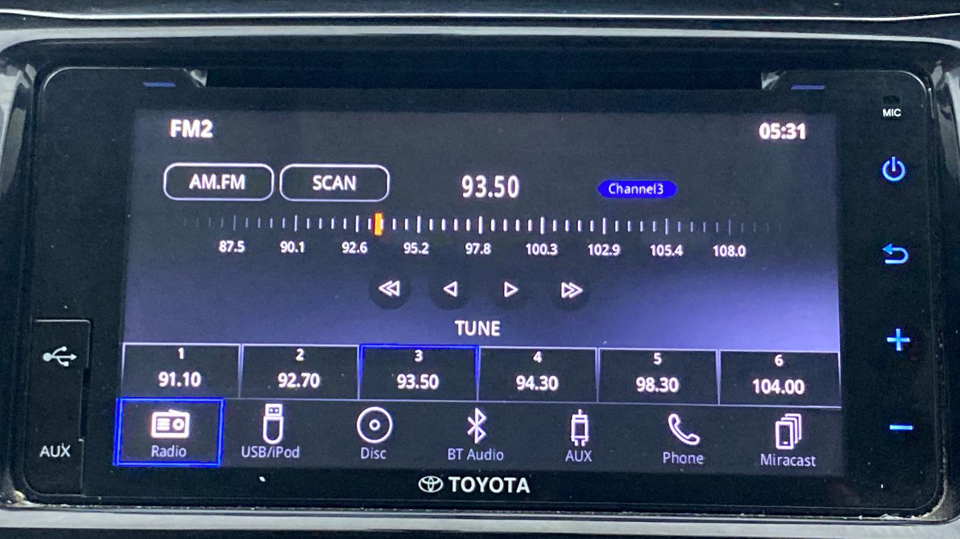 2018 Toyota YARIS V CVT, Petrol, Automatic, 18,877 km, Infotainment System
