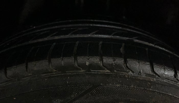 2022 Tata ALTROZ XM PLUS PETROL, Petrol, Manual, 58,299 km, Right Rear Tyre Tread