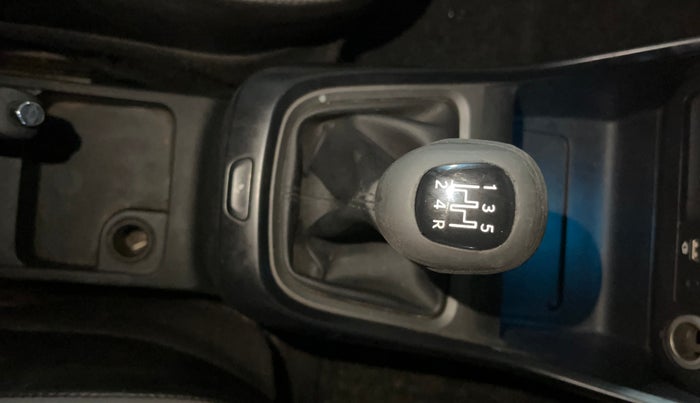 2022 Tata ALTROZ XM PLUS PETROL, Petrol, Manual, 58,299 km, Gear Lever