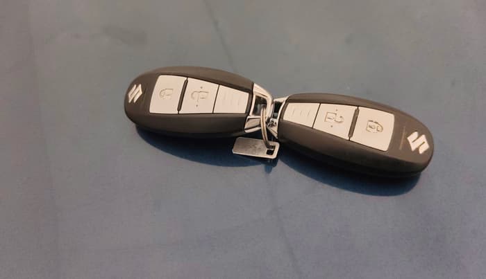 2016 Maruti Baleno ZETA CVT PETROL 1.2, Petrol, Automatic, 29,358 km, Key Close Up