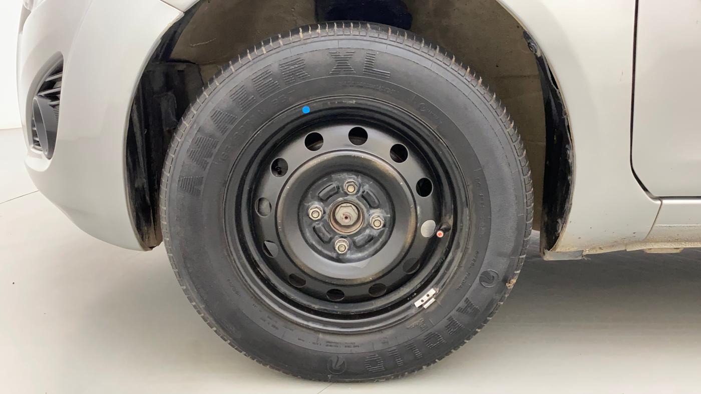2014 Maruti Ritz VXI, Petrol, Manual, 68,093 km, Left Front Wheel