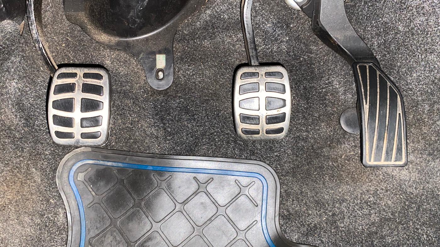 2014 Maruti Ritz VXI, Petrol, Manual, 68,093 km, Pedals