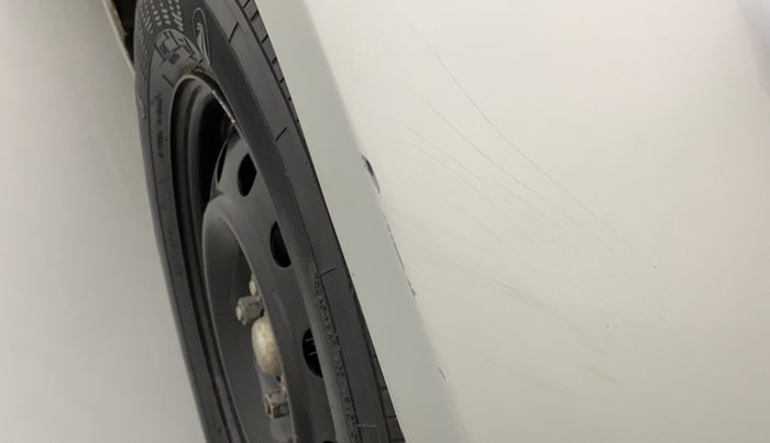 2014 Maruti Ritz VXI, Petrol, Manual, 68,093 km, Rear bumper - Minor scratches