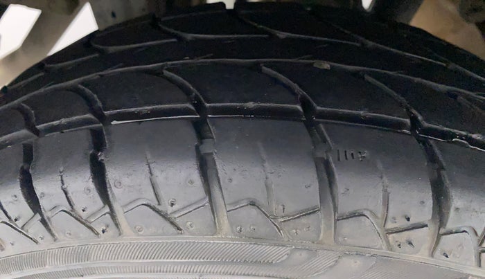 2010 Maruti Zen Estilo LXI, Petrol, Manual, 73,482 km, Right Rear Tyre Tread