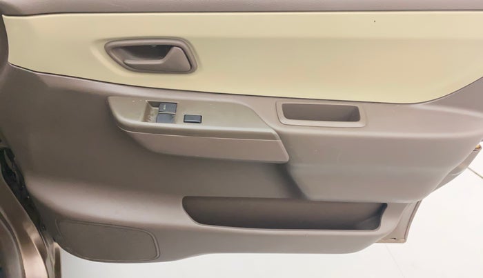 2010 Maruti Zen Estilo LXI, Petrol, Manual, 73,482 km, Driver Side Door Panels Control