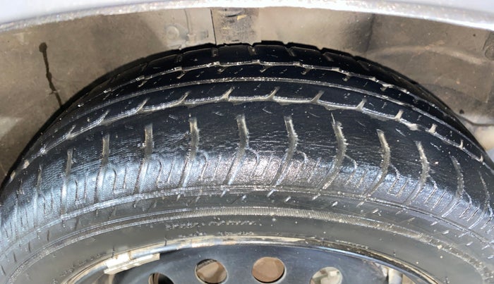 2016 Maruti Wagon R 1.0 VXI, Petrol, Manual, 40,291 km, Right Front Tyre Tread