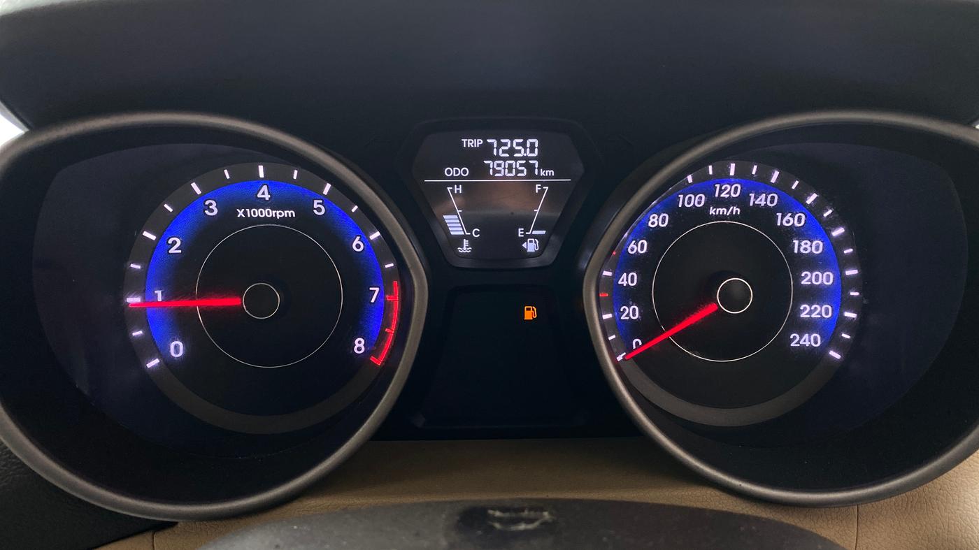 2013 Hyundai New Elantra 1.8 SX MT VTVT, Petrol, Manual, 77,231 km, Odometer Image