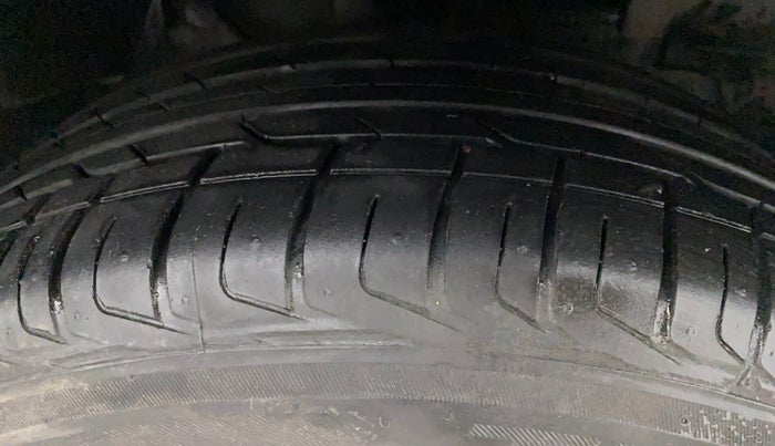 2023 Tata NEXON XZA PLUS (L) DUAL TONE, Petrol, Automatic, 3,454 km, Right Front Tyre Tread