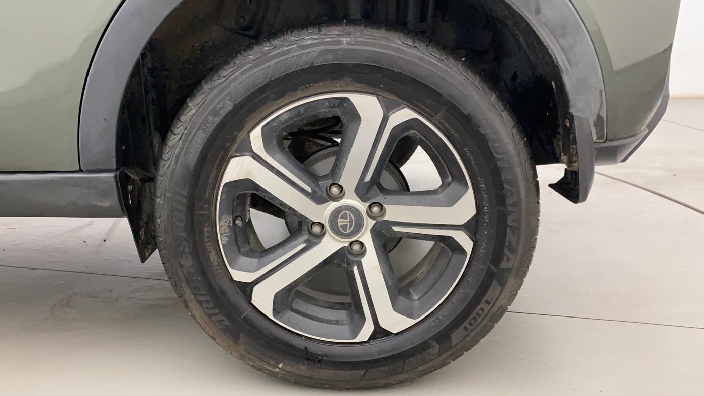 2023 Tata NEXON XZA PLUS (L) DUAL TONE, Petrol, Automatic, 3,454 km, Left Rear Wheel