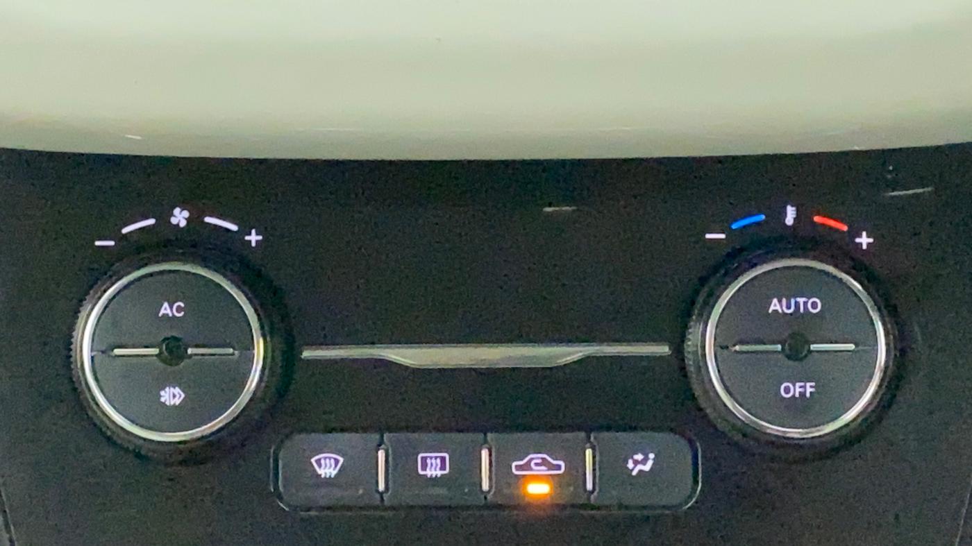 2023 Tata NEXON XZA PLUS (L) DUAL TONE, Petrol, Automatic, 3,454 km, Automatic Climate Control