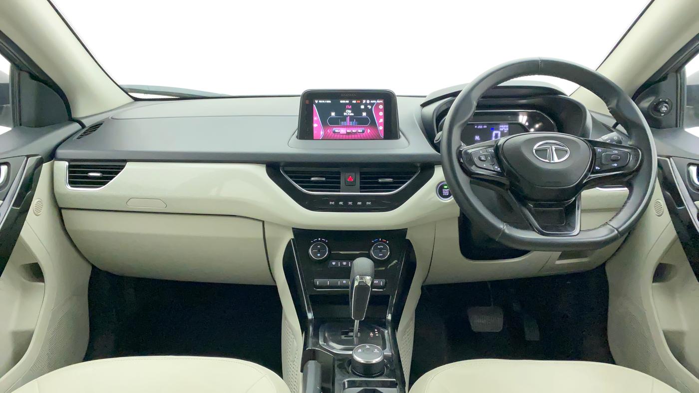 2023 Tata NEXON XZA PLUS (L) DUAL TONE, Petrol, Automatic, 3,454 km, Dashboard